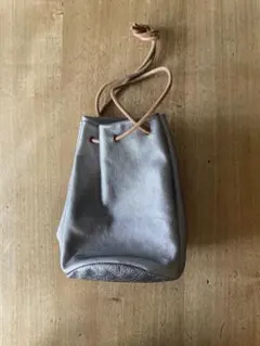 モルミルス　巾着バッグ　シルバーのサムネイル