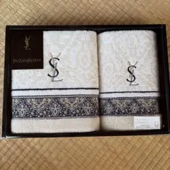 Yves Saint Laurent シルク毛布 140cm×200cm Yves Saint Laurent シルク毛布 140cm×200cm - メルカリ