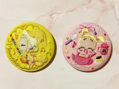 おジャ魔女どれみ 刺繍缶バッジ ももこ&ハナ ①