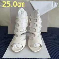 新品未使用　ジミーチュウ　サンダル　白　ホワイト　ヒール
