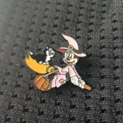 【最後値下げ】【ディズニー】ミニーマウス 魔女 ピンバッジ