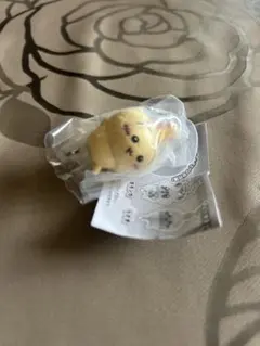 ちいかわ　つまんでつなげてますこっと