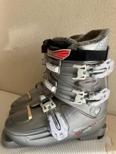 スキー ブーツ