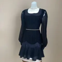 パーティドレス　紺色　細身　レース&シースルー