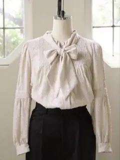 herlipto Bow-Tie Lace Trimming Blouse Sのサムネイル