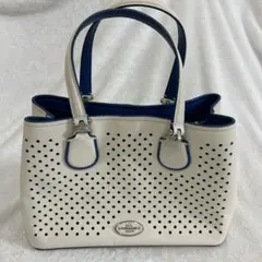 【COACH】パンチング スモール キット キャリーオールのサムネイル