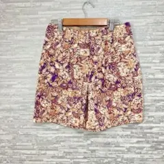 新品・未使用　サベナ 花柄ショートパンツ 38 ベージュ系　夏 カジュアル　総柄