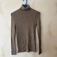 UNIQLO ブラウン タートルネックニット L