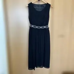 フォーマルミディアムワンピース　L パールビジューベルト付き