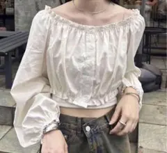 ［新品未使用タグ付き］mystic フリルショートブラウス　アイボリー