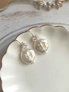 樹脂パールとチェコガラスビーズ ファルファーレ フックピアス