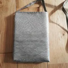 スマホショルダーバッグ シルバーグレー