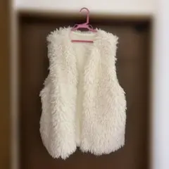 フェイクファーベスト