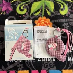 THE MONSTERS Pin for Love イニシャルチャーム Ｑ