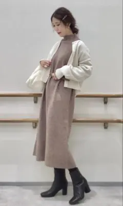 GU パフィータッチハイネックニットワンピース ブラウン