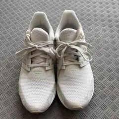 New Balance DYNASOFT UA900 スニーカー ホワイト