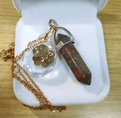 【五つ葉の守護】本物☆五つ葉のクローバー＆ユナカイト☆ペンダント