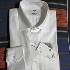 【新品】ユニクロ　スーパーノンアイロンスリムフィットシャツ（長袖）　Lサイズ