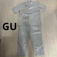 GU ベージュセットアップ Sサイズ　メンズ