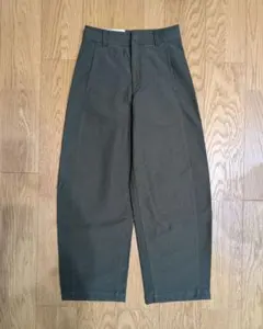 UNIQLO ジャージーバレルレッグパンツ オリーブ