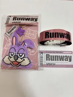 Aぇ! group 小島健 Runway イニシャルキーホルダー 落下物