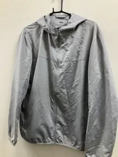 UNIQLO 薄いベージュ　ナイロンジャケット XL