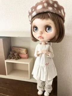 Item thumbnail for item 4157b3ec-6fce-4a23-8708-650f59eb4d48