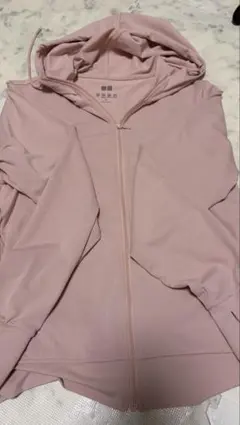 UNIQLO　エアリズムパーカー　UVカット　ピンク ジップ Mサイズ