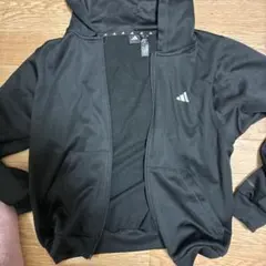 adidas パーカー150