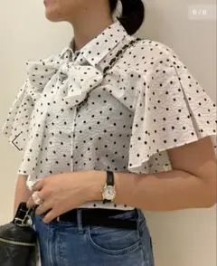 ￼￼NOLLEY’S ラッフルリボンブラウス 白・黒ドット 半袖シャツ