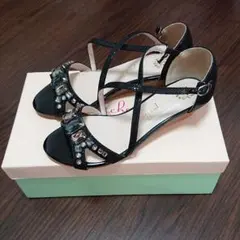 ピシェアバハウス ビジューサンダル