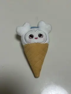 TWICE BABY LOVELYS アイスぬいぐるみバッジ ジブリー ジヒョ - メルカリ