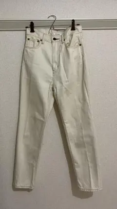 SLY jeans アイボリーカラー