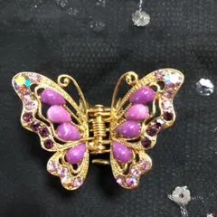 中古 ヘアアクセサリー 蝶　キラキラ ヘアクリップ　季節行事　祝い 髪飾り