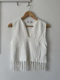 【美品】ZARA 白ノースリーブフリンジトップス
