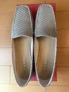 REGAL ローファー パイソン柄のサムネイル