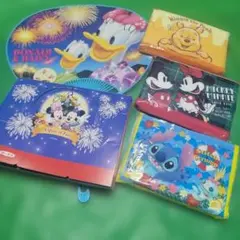 ディズニー　うちわ　メモ帳　ティッシュ