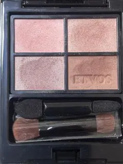 エトヴォス ミネラルクラッシィシャドー ステディベージュ
