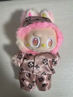 LABUBU 【LOYALTY】洋服付き！