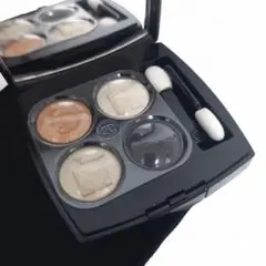【未使用】CHANEL レキャトルオンブル No.5 2025年最新】レ キャトル オンブル n°5の人気アイテム - メルカリ