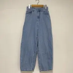 【earth music&ecology】デニム　ワイド　テーパードパンツ【S】