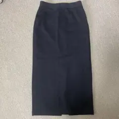 黒 スリット入り タイトスカート
