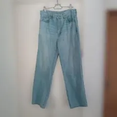 GU ハイライズストレートジーンズ ライトブルーのサムネイル