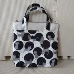 ハンドメイド 外ポケット付きポーチバッグ 猫柄 ブラック/キナリ
