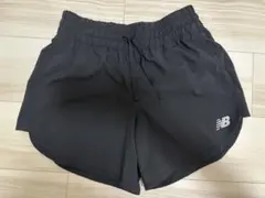 New Balance ブラック ショートパンツ XS