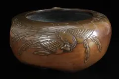 古銅鳳凰風炉 銅製打出し 径36.5㎝ 茶道具 唐銅 風炉釜 瓶掛 古美術 骨董 古銅鳳凰風炉 銅製打出し 径36.5㎝ 茶道具 唐銅 風炉釜 瓶掛 古美術