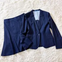 極美品 アオキ レミュー セットアップ スカート L-M シルク 紺色 フレアのサムネイル