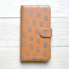 スマホケース　iPhone16 全機種対応　手帳型　うさぎ　オレンジ　可愛い