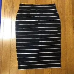 バナナリパブリック　ボーダータイトスカート S