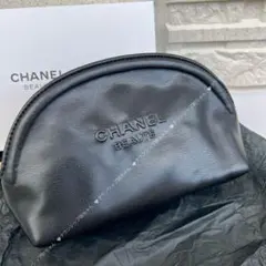 シャネル BEAUTE ノベルティ　ポーチ　ブラック　箱付き正規品のサムネイル